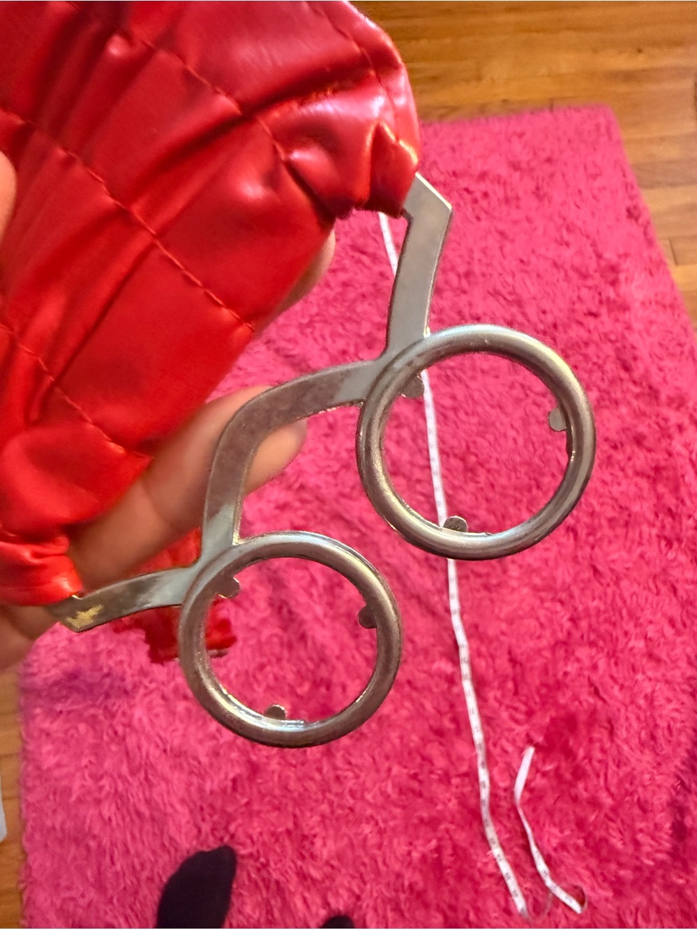Wide Red Ruffled Elastic Belt - Picture 3 of 5